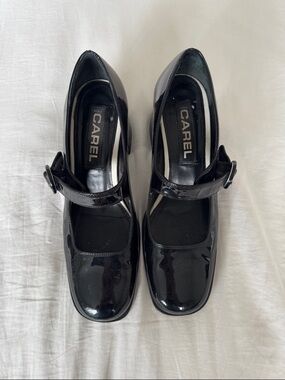 Carel Black Patent Mary Jane Block Heel